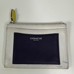 Coach Colorblock White and Navy Blue Zip Wallet (Read Description)